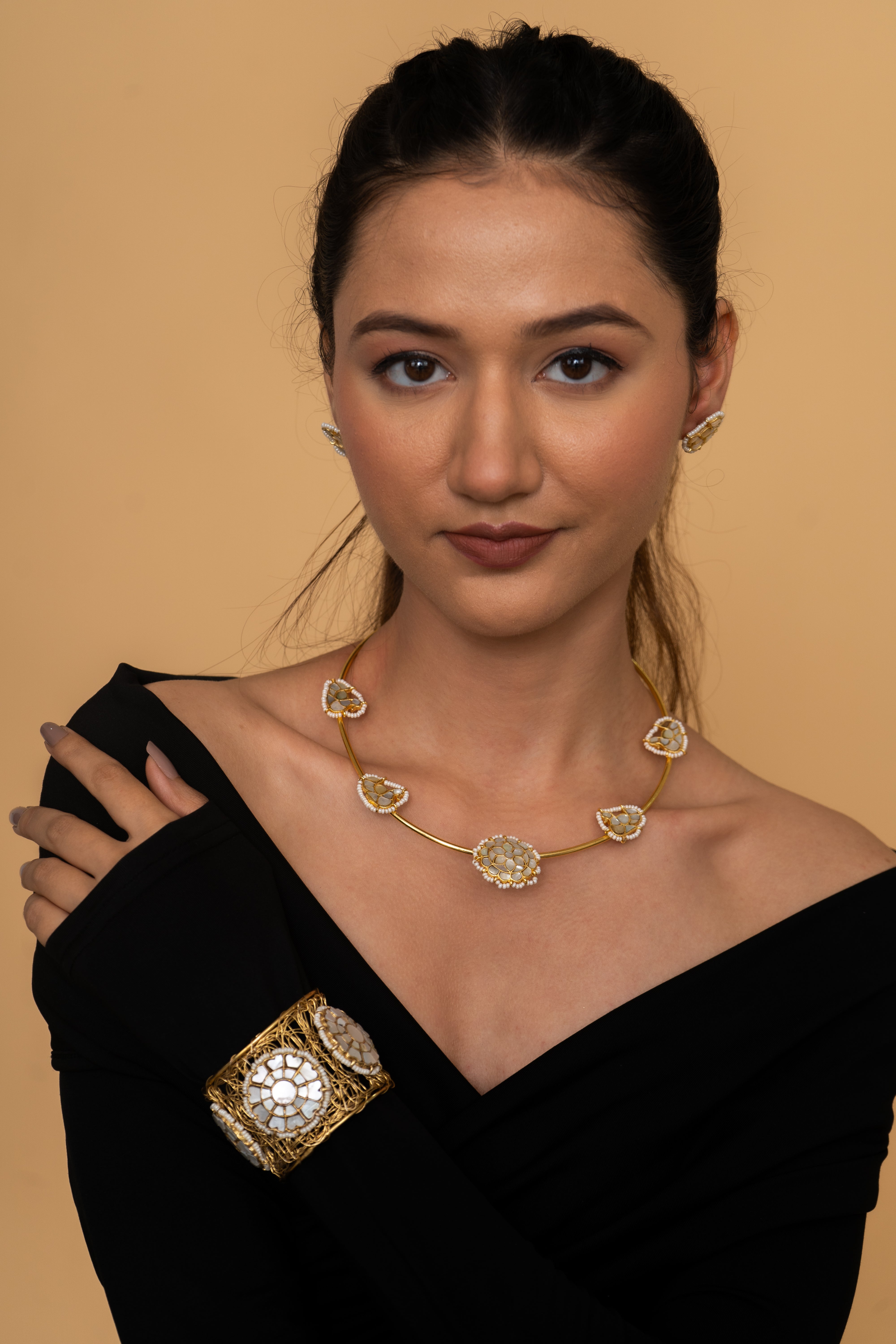 Shells And Mop Jaali Cuff