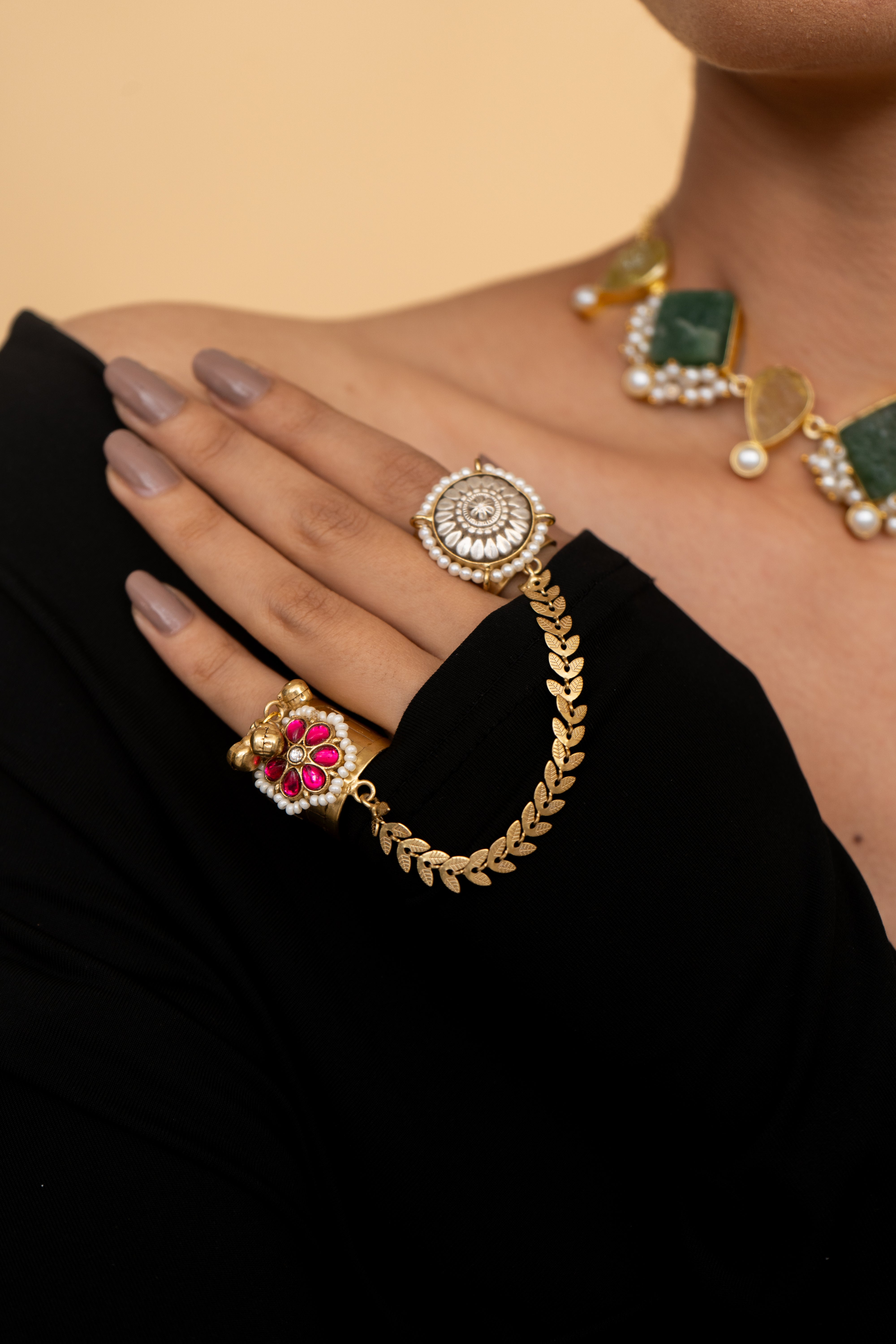 ZINNIA KUNDAN CHAIN RING