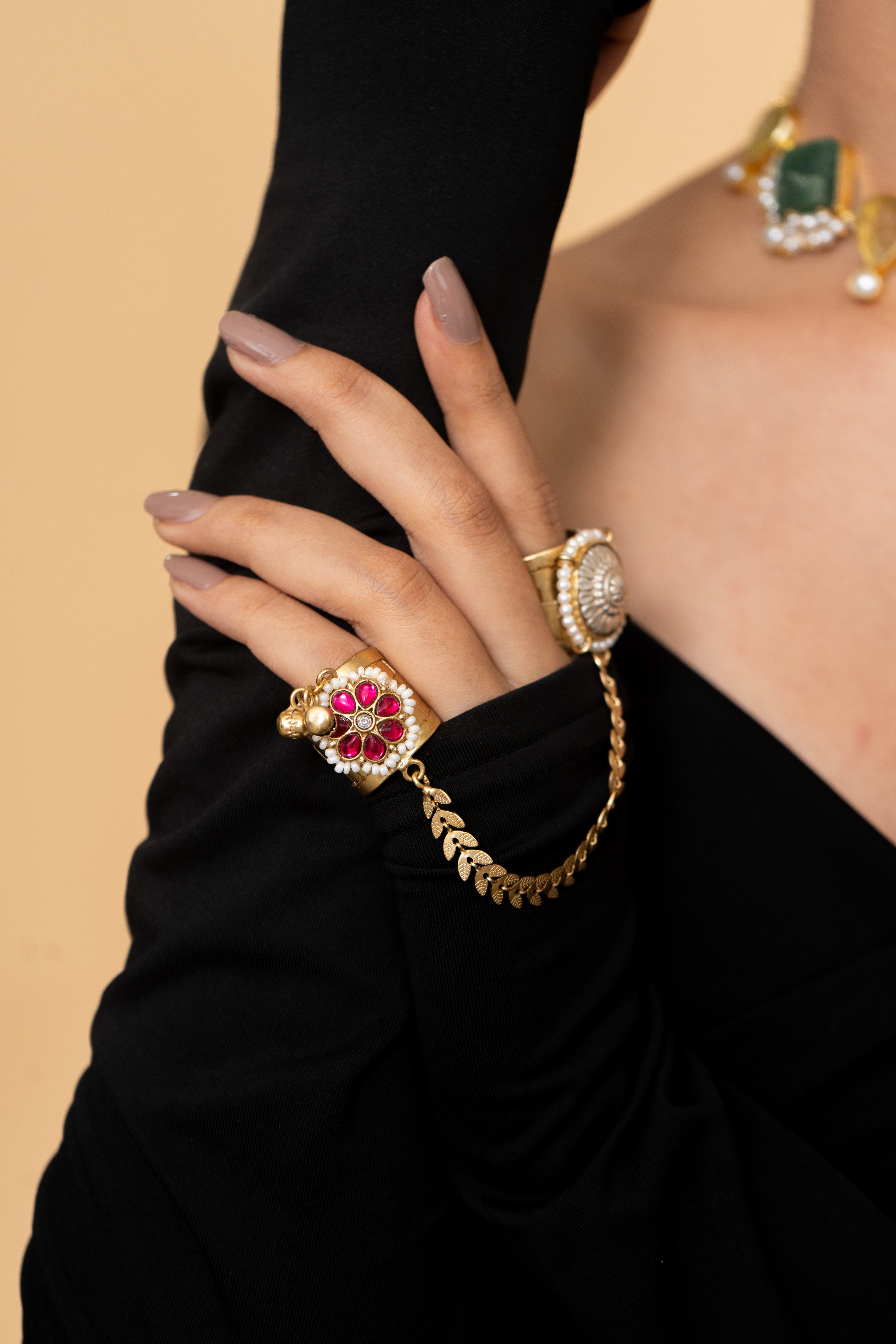 ZINNIA KUNDAN CHAIN RING