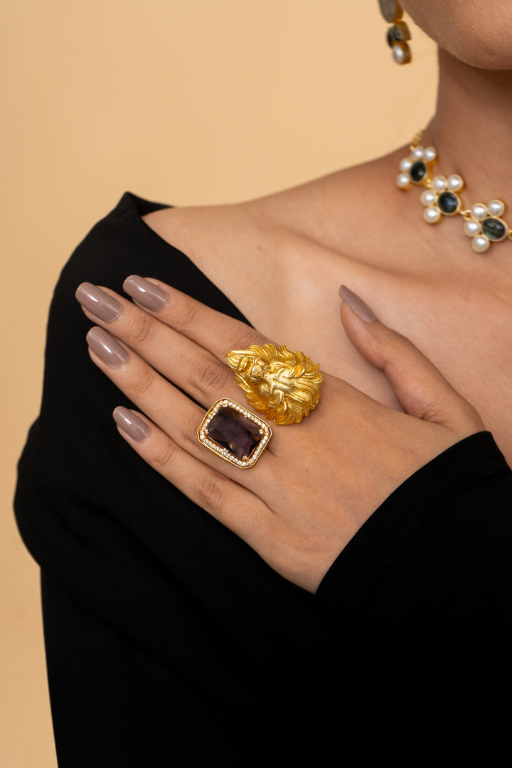 LAVENDER LEO RING