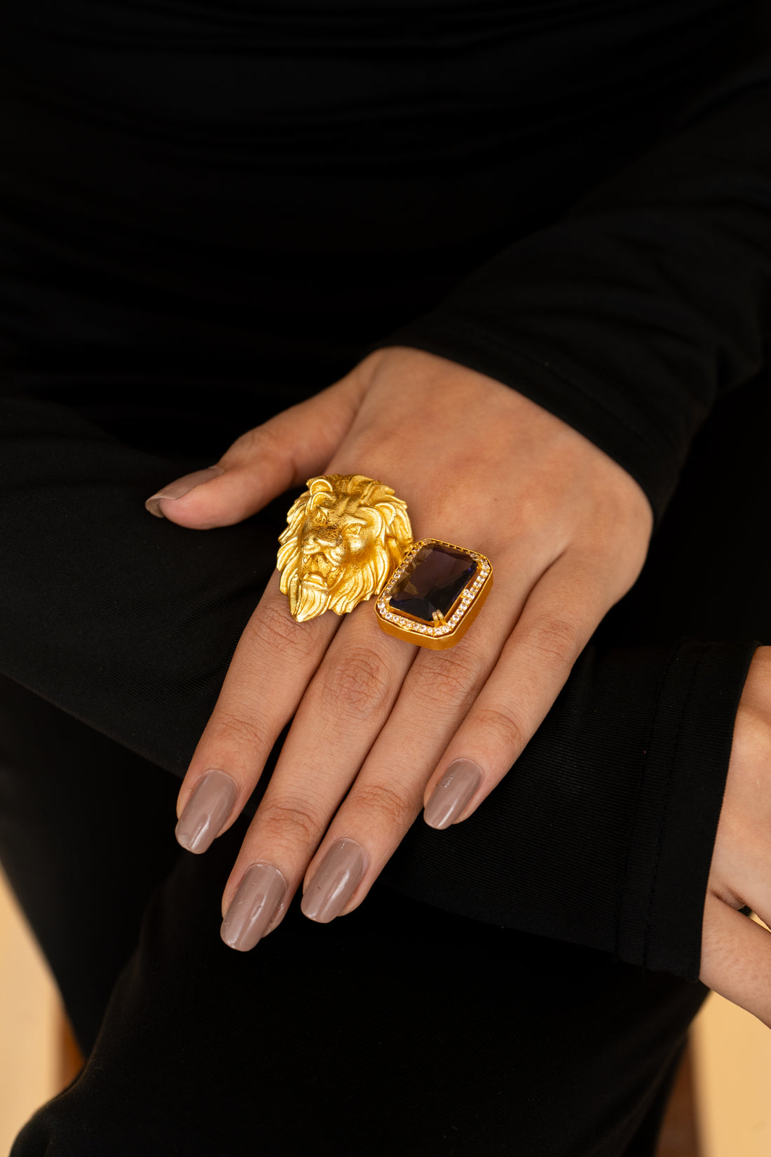 LAVENDER LEO RING