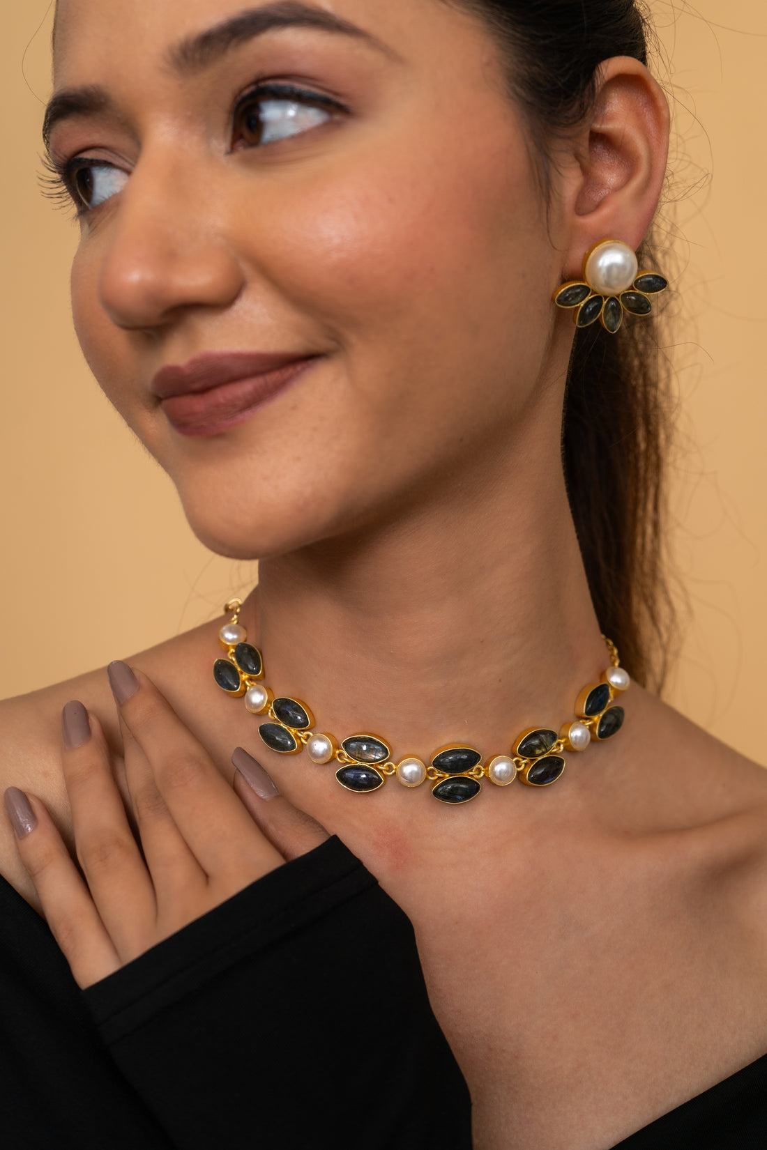 IRIS NECKLACE SET