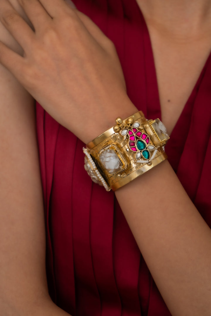 AARYA JADAU CUFF