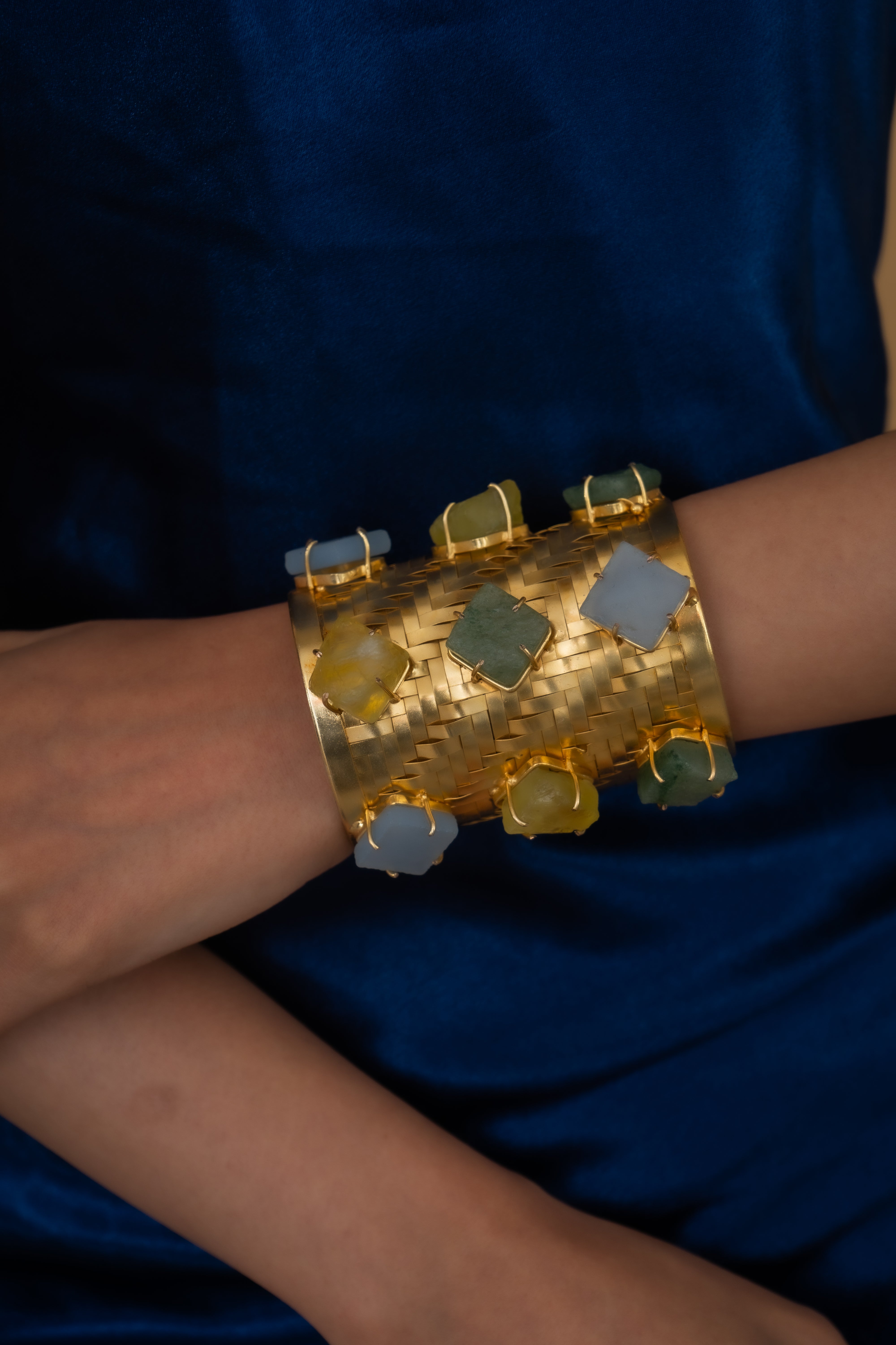 AMAZONITE GOLDDEN CUFF